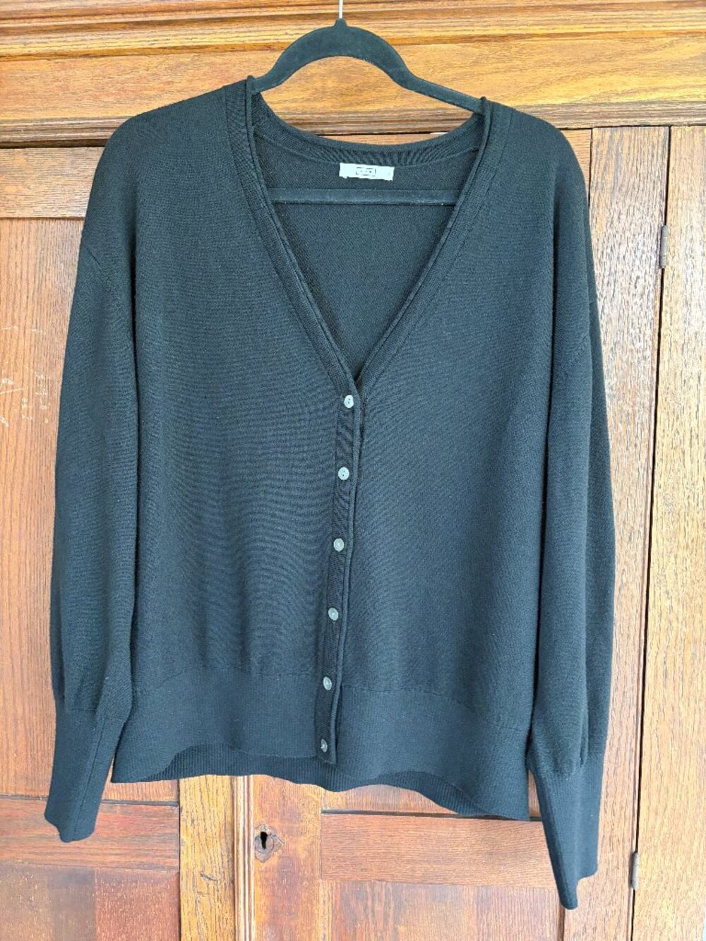 AYR Black Airport Cardigan Size XL